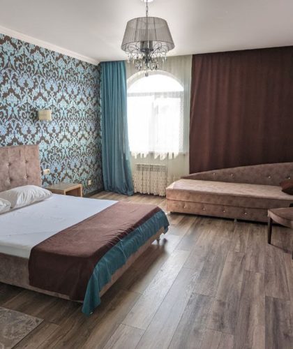 Номер «Джуниор Сюит»